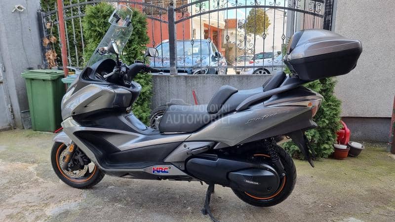 Honda silver wing 400