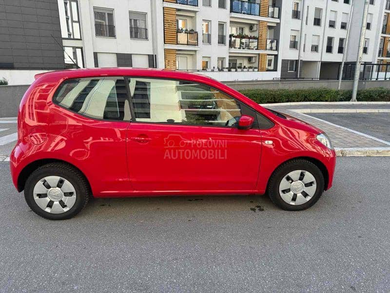 Volkswagen up! 