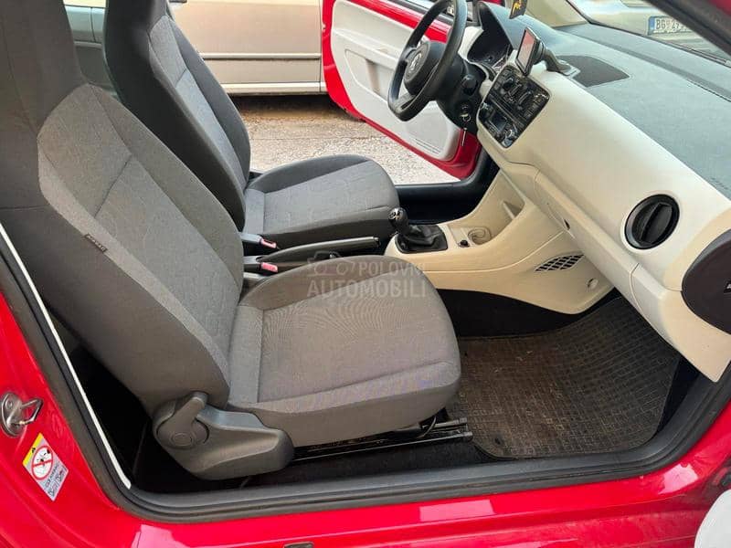 Volkswagen up! 