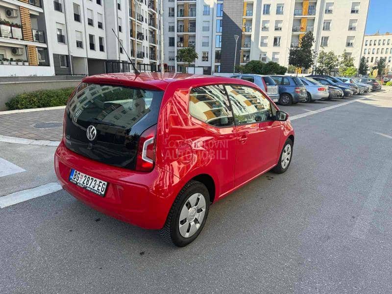 Volkswagen up! 