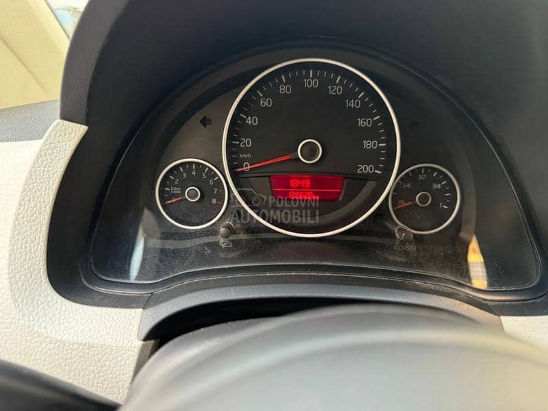 Volkswagen up! 