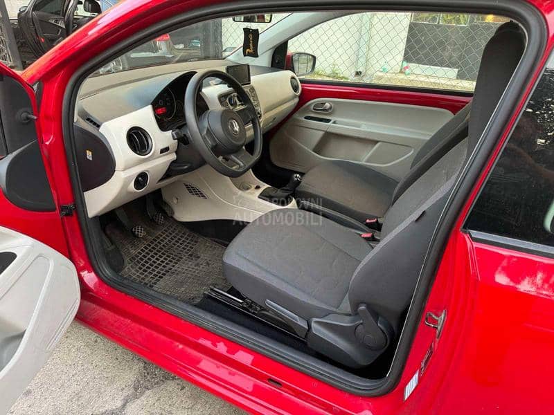 Volkswagen up! 