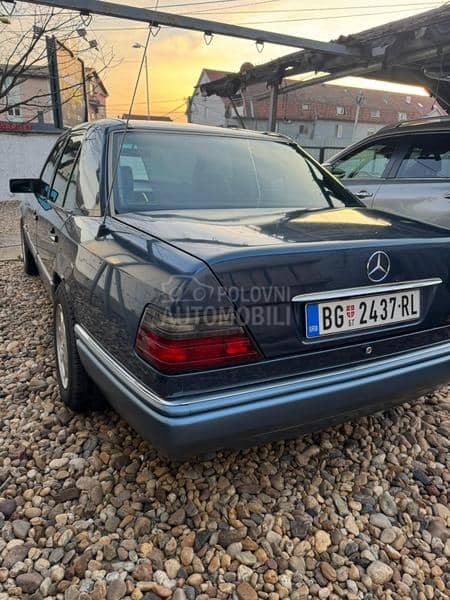Mercedes Benz W124 