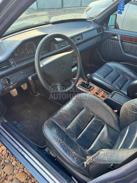 Mercedes Benz W124 