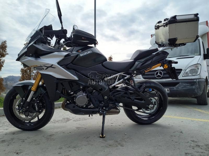 Suzuki GSX-S1000GX