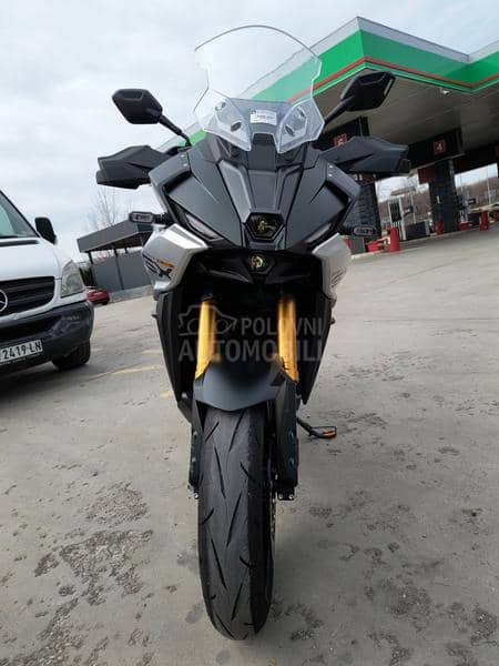 Suzuki GSX-S1000GX