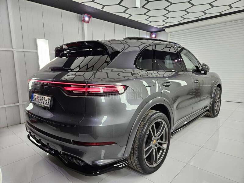 Porsche Cayenne GTS optic