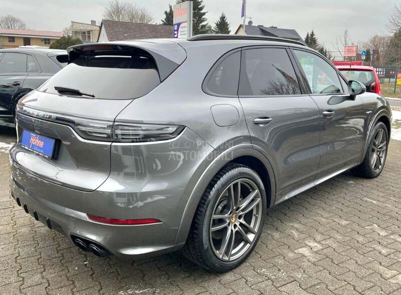 Porsche Cayenne GTS optic