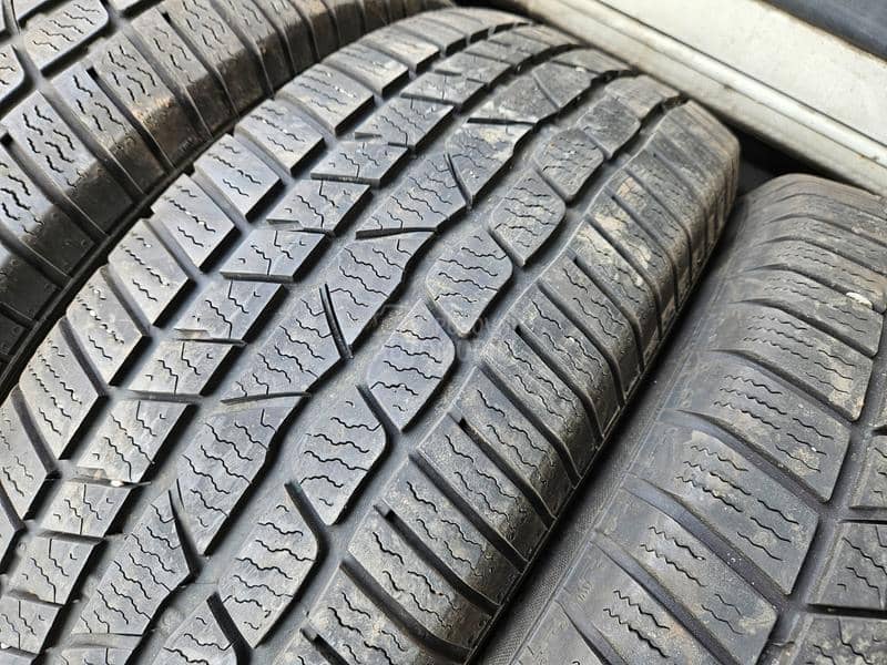 Continental 215/60 R17 Sve sezone