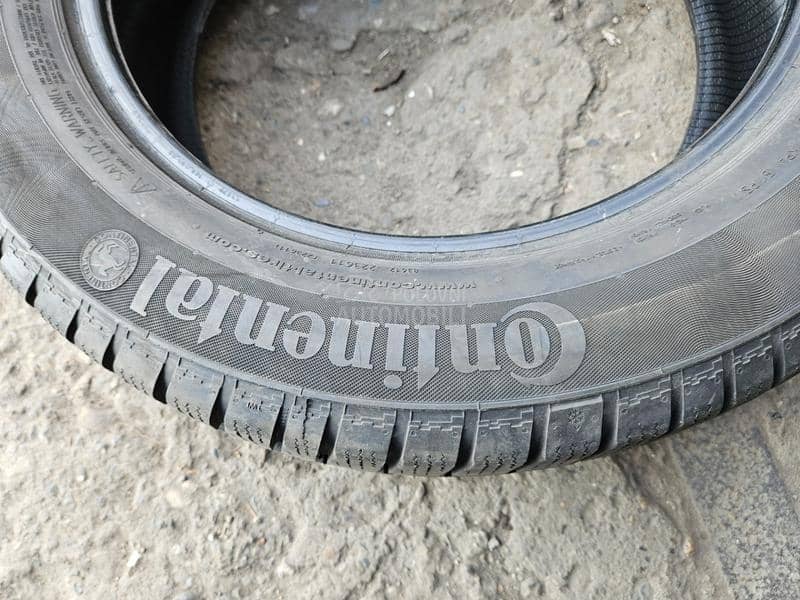 Continental 215/60 R17 Sve sezone