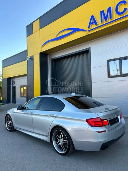 BMW M550 