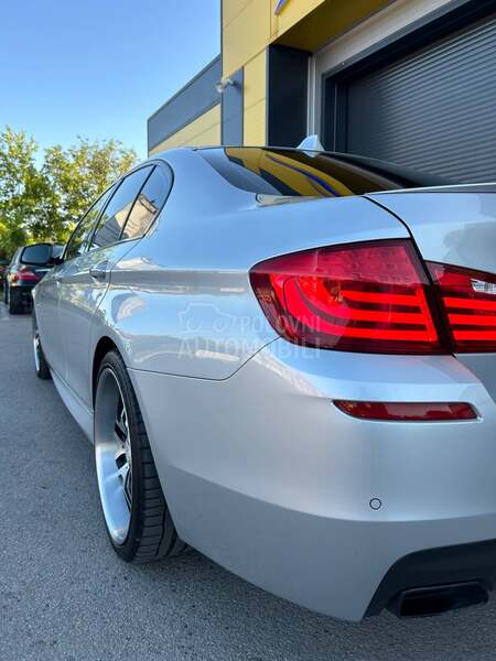 BMW M550 