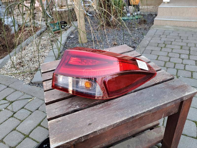 Levo štop svetlo levi štop