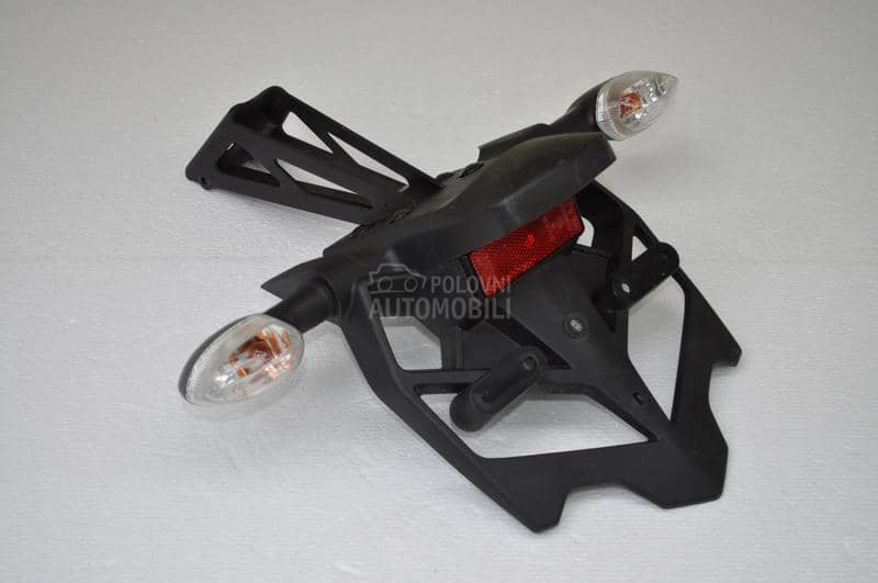Yamaha R1 nosac tablice rep