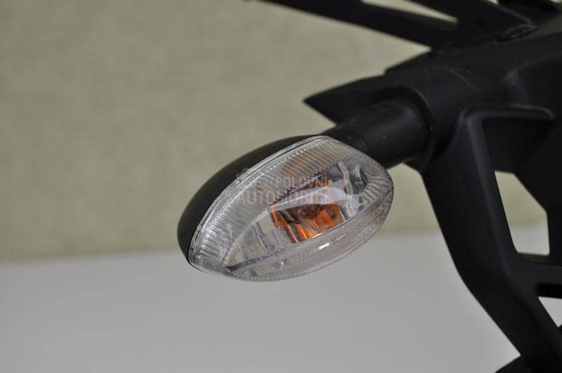 Yamaha R1 nosac tablice rep