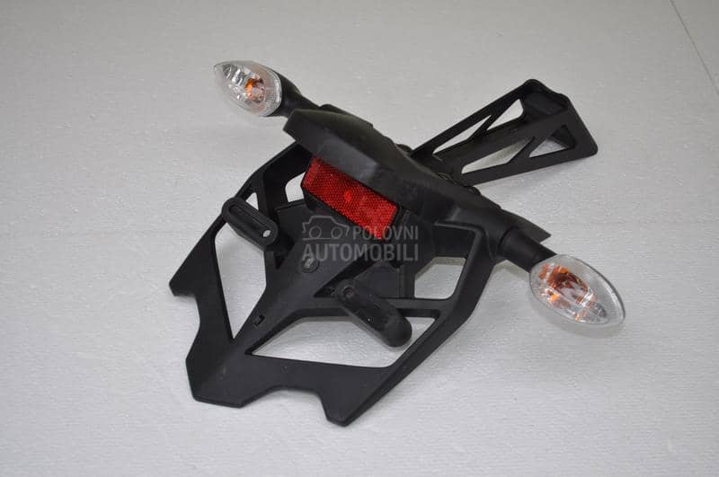 Yamaha R1 nosac tablice rep
