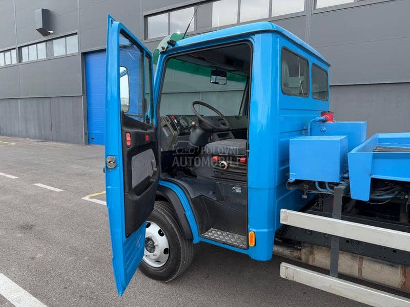 Mercedes Benz Vario 814D