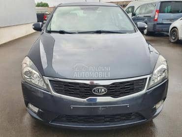 Kia pro_cee`d 2011. god. -  kompletan auto u delovima