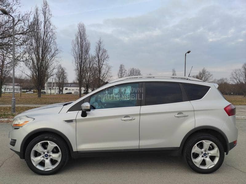 Ford Kuga 4x4 TITANIUM PANO