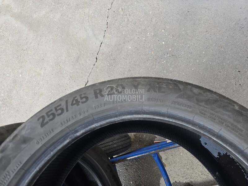 Continental 255/45 R20 Letnja