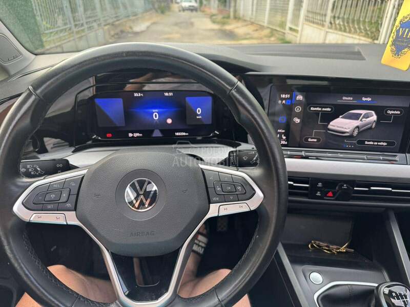 Volkswagen Golf 8 IQ Pano