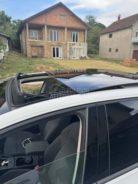 Volkswagen Golf 8 IQ Pano