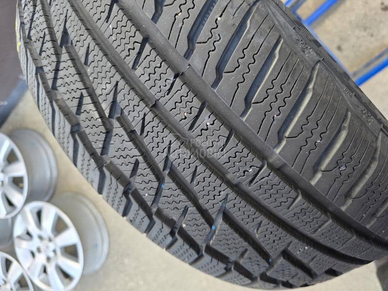 Matador 225/55 R16 Zimska