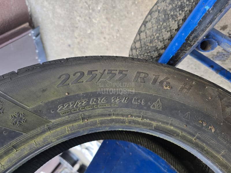 Matador 225/55 R16 Zimska