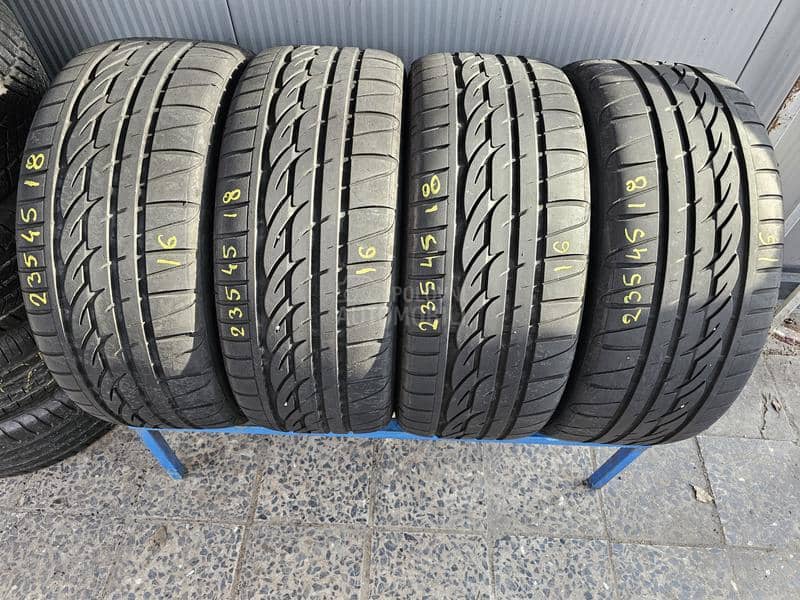 Firestone 235/45 R18 Letnja