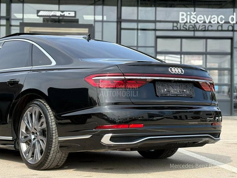 Audi A8 S-LINE
