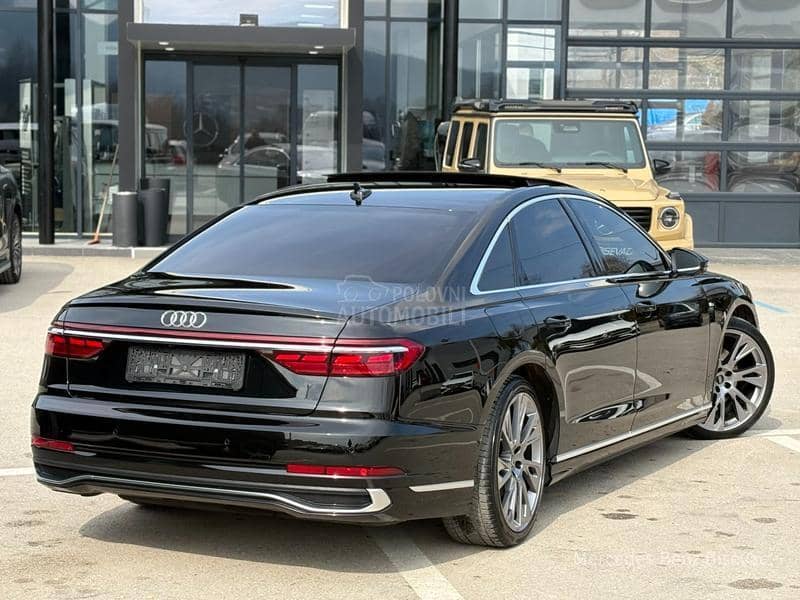 Audi A8 S-LINE