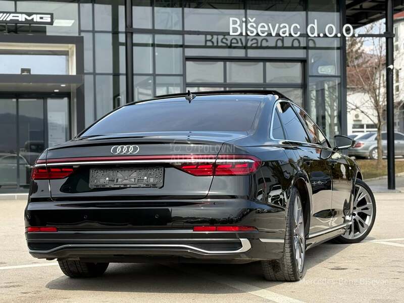 Audi A8 S-LINE