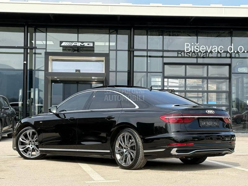 Audi A8 S-LINE