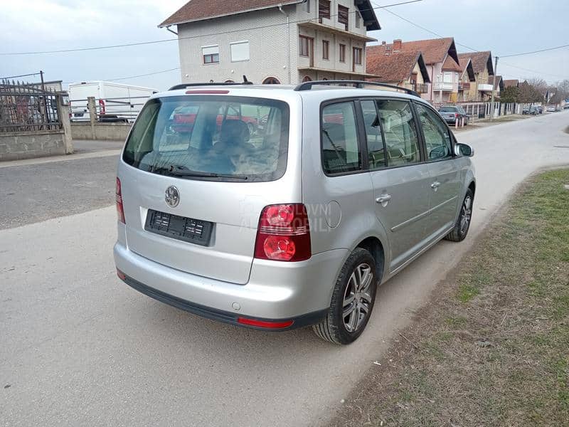 Volkswagen Touran 1.9 tdi