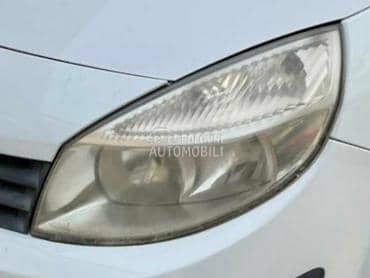 Far levi za Renault Scenic od 2003. do 2006. god.