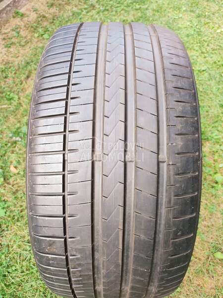Falken 285/35 R22 Letnja