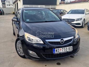 Opel Astra J 