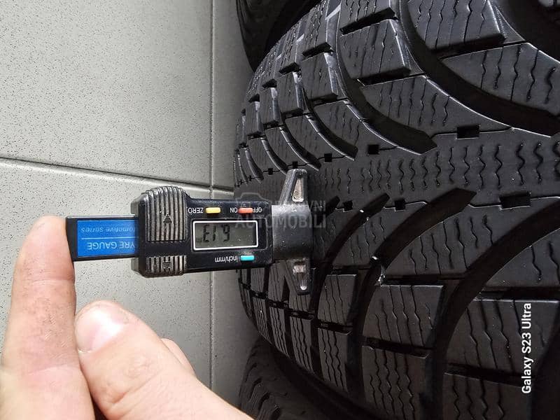 Michelin 235/65 R17 Zimska