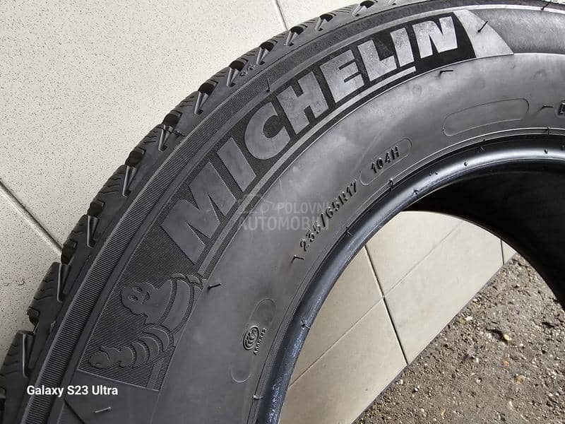 Michelin 235/65 R17 Zimska