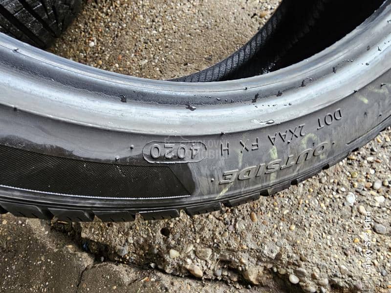 Hankook 205/45 R17 Zimska