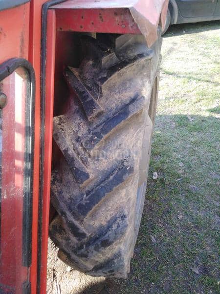 Massey Ferguson 539 Deluxe