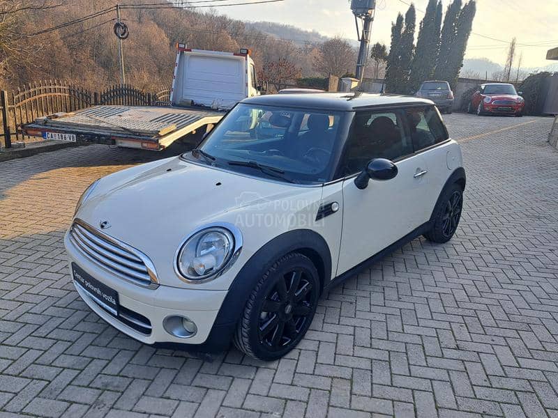 MINI Cooper 