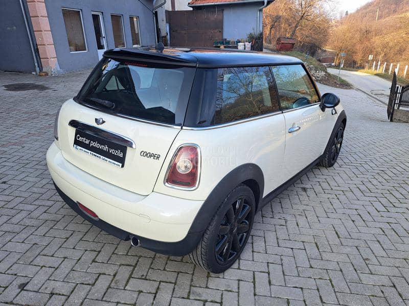 MINI Cooper 