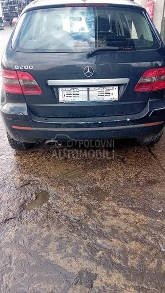 Mercedes Benz B Klasa 2008. god. -  kompletan auto u delovima