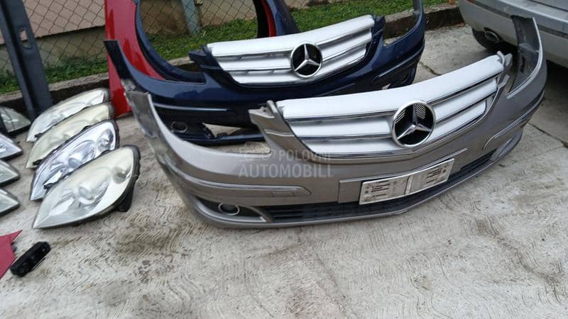 Mercedes Benz B Klasa 2008. god. -  kompletan auto u delovima