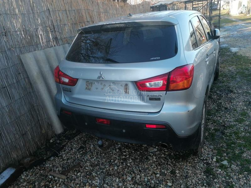 Kompletan auto u delovima
