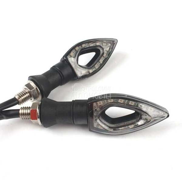 Led zmigavci za motor