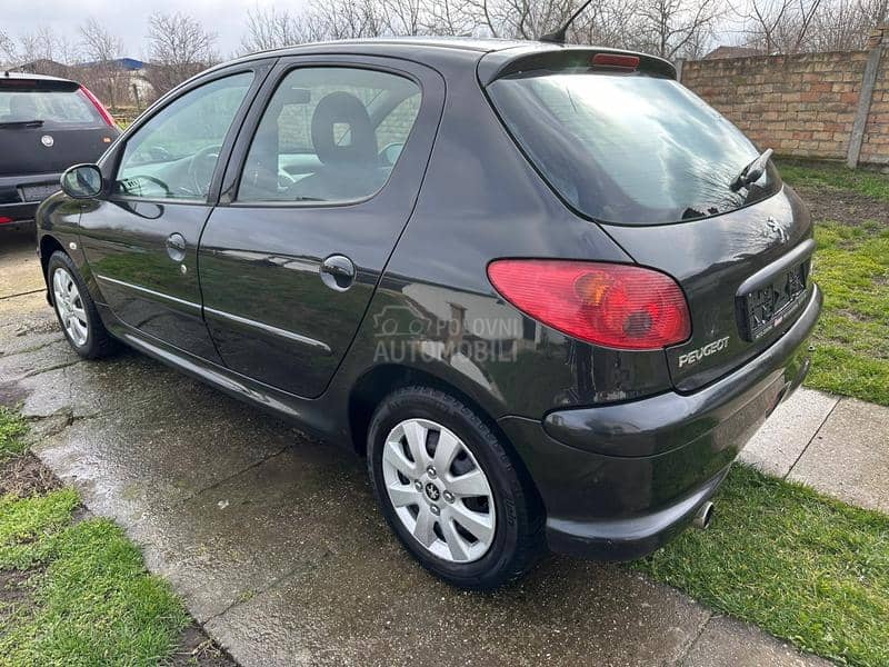 Peugeot 206 
