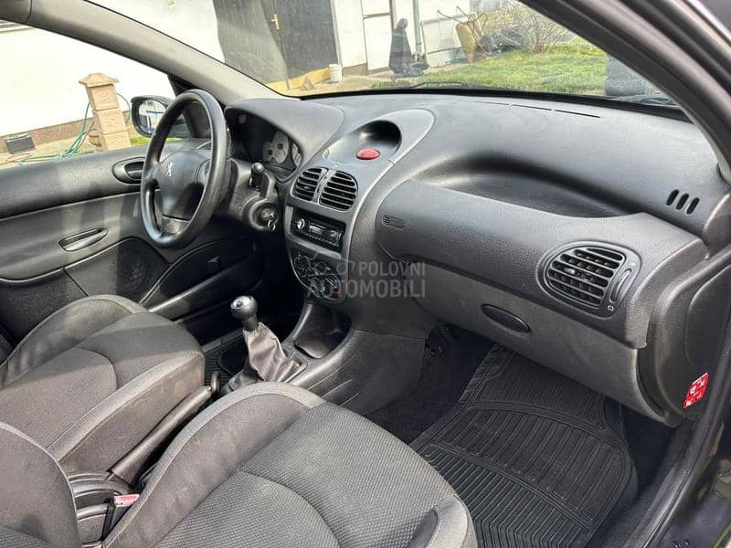Peugeot 206 