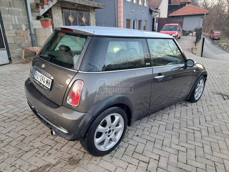 MINI Cooper 